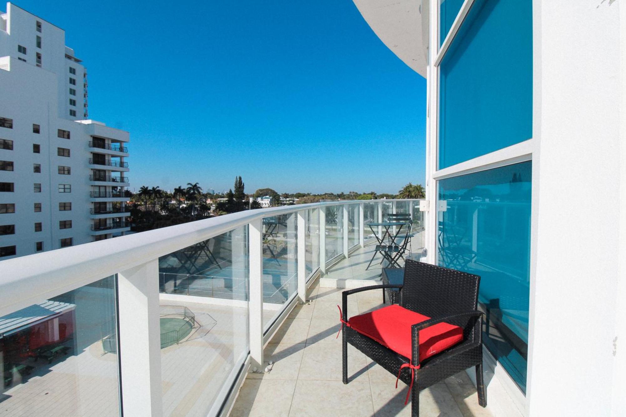 Castle M16 Oceanview Loft With Beach Access, Pool, Tennis And Free Parking! マイアミビーチ エクステリア 写真